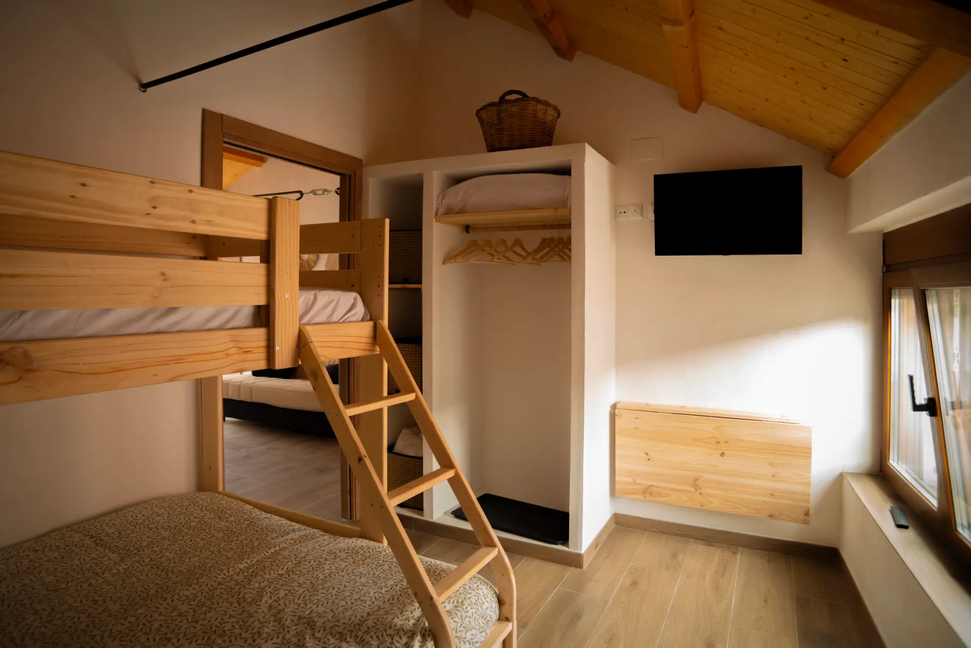 Dormitorio familiar con litera, hasta 4 personas